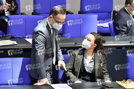 212. Sitzung des Deutschen Bundestages in Berlin