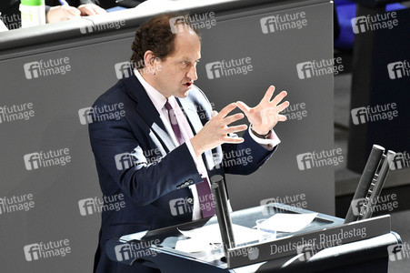 212. Sitzung des Deutschen Bundestages in Berlin