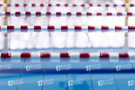 Symbolfoto Schwimmbad