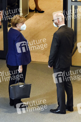 212. Sitzung des Deutschen Bundestages in Berlin