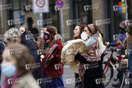 Multikultureller Frauenmarsch in Berlin