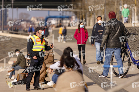 Symbolfoto Ordnungsamt-Kontrolle