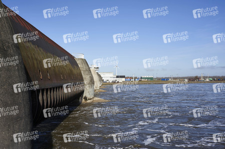 Das Eider-Sperrwerk in Wesselburenerkoog