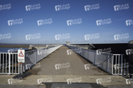 Das Eider-Sperrwerk in Wesselburenerkoog