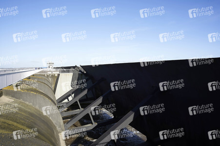 Das Eider-Sperrwerk in Wesselburenerkoog