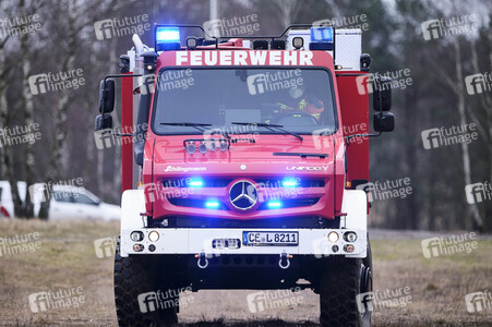 Übergabe eines Waldbrandlöschfahrzeuges an die Feuerwehr in Celle