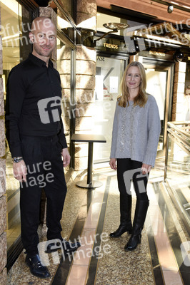 Friseurbesuch von Ophelia Blaimer in München