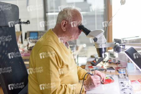 Symbolfoto Arbeiten im Alter