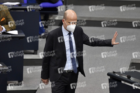 215. Sitzung des Deutschen Bundestages in Berlin