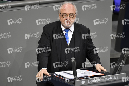 215. Sitzung des Deutschen Bundestages in Berlin