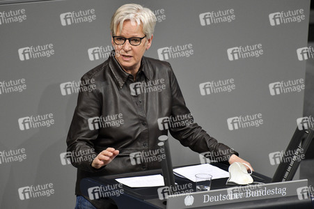 215. Sitzung des Deutschen Bundestages in Berlin