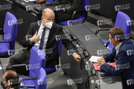 215. Sitzung des Deutschen Bundestages in Berlin