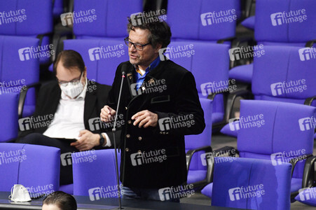 215. Sitzung des Deutschen Bundestages in Berlin