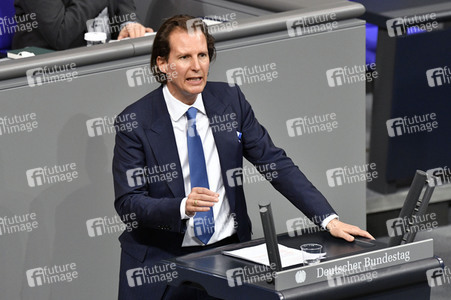 215. Sitzung des Deutschen Bundestages in Berlin