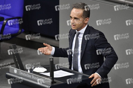 215. Sitzung des Deutschen Bundestages in Berlin