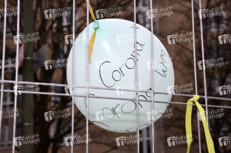 Luftballon-Aktion gegen Corona-Frust in Haar