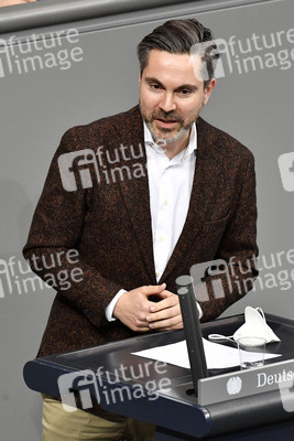 215. Sitzung des Deutschen Bundestages in Berlin