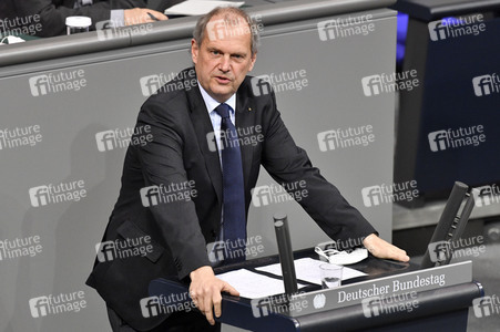 215. Sitzung des Deutschen Bundestages in Berlin