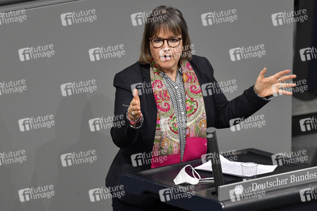 215. Sitzung des Deutschen Bundestages in Berlin