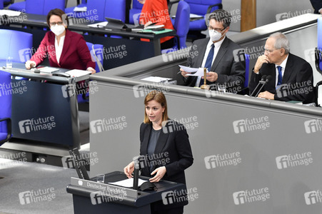 216. Sitzung des Deutschen Bundestages in Berlin