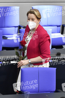 216. Sitzung des Deutschen Bundestages in Berlin