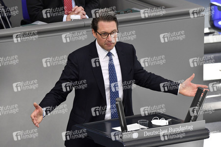 216. Sitzung des Deutschen Bundestages in Berlin