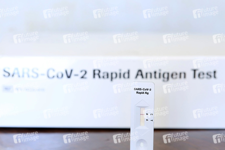 Symbolfoto Corona-Schnelltest