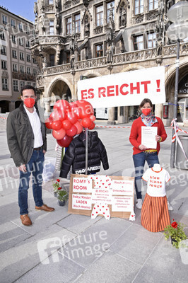 Protestaktion 'GemeinsamZukunft! Es reicht!' in München