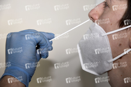 Corona Schnelltest Präsentation in München