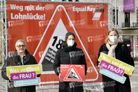 DGB-Aktion zum Equal Pay Day in Berlin