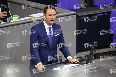 202. Sitzung des Deutschen Bundestages in Berlin