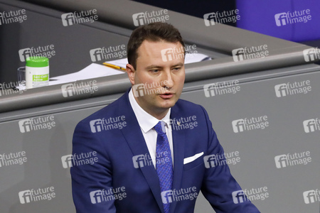 202. Sitzung des Deutschen Bundestages in Berlin