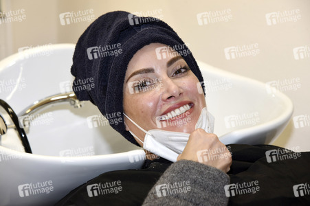 Friseurbesuch von Sarah Valentina Winkhaus in München