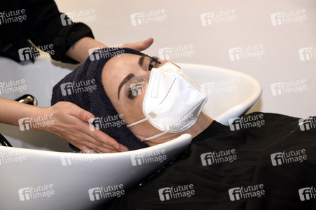 Friseurbesuch von Sarah Valentina Winkhaus in München