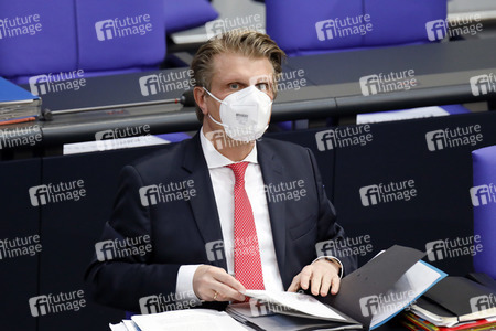 208. Sitzung des Deutschen Bundestages in Berlin