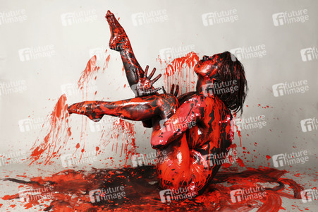 'Internationaler Tag der Farbe / International Color Day'-Bodypainting