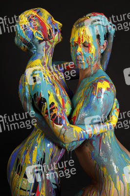 'Internationaler Tag der Farbe / International Color Day'-Bodypainting