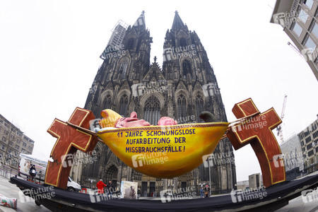 Demo 'Missbrauch in der Kirche'