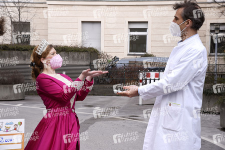 Spendenscheckübergabe an das Dr. von Haunersche Kinderspital in München