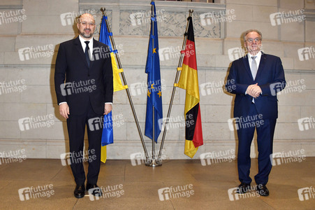 Fototermin mit Reiner Haseloff und Denys Schmyhal in Berlin