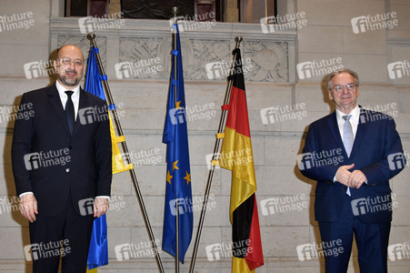 Fototermin mit Reiner Haseloff und Denys Schmyhal in Berlin