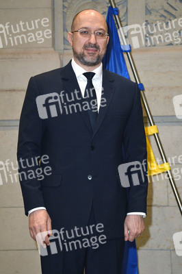 Fototermin mit Reiner Haseloff und Denys Schmyhal in Berlin