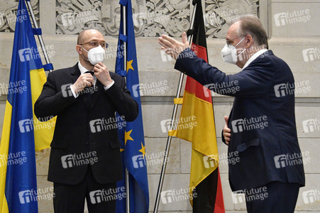 Fototermin mit Reiner Haseloff und Denys Schmyhal in Berlin