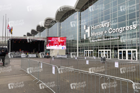 Alarmstufe Rot - Alster in Flammen in Hamburg