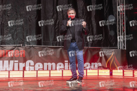 Alarmstufe Rot - Alster in Flammen in Hamburg