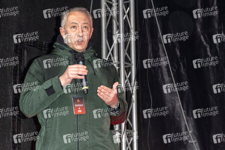 Alarmstufe Rot - Alster in Flammen in Hamburg