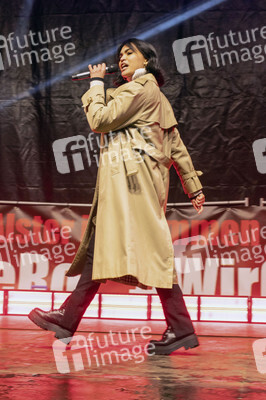 Alarmstufe Rot - Alster in Flammen in Hamburg