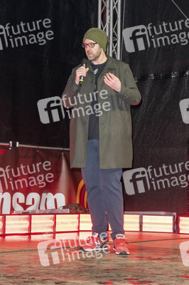 Alarmstufe Rot - Alster in Flammen in Hamburg