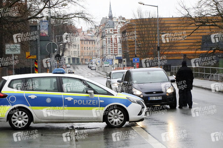 Kontrolle des Grenzverkehrs am Grenzübergang Görlitz - Zgorzelec