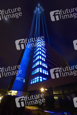 Lichtinstallation zum Weltwassertag in Hannover